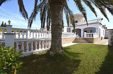 Ferienhaus in Ampuriabrava - Gartenbereich