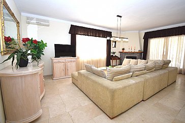 Ferienhaus in Ampuriabrava - Wohnzimmer mit SAT-TV und Internet