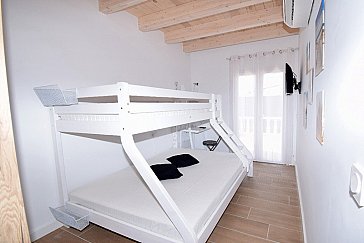 Ferienwohnung in Ampuriabrava - Schlafzimmer mit Etagenbett (unten 1,40 m Breite)