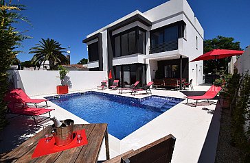 Ferienhaus in Ampuriabrava - Villa Saphir NEUBAU - Villa für bis zu 8 Pers.