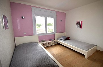 Ferienhaus in Ampuriabrava - Schlafzimmer mit Einzelbetten u. Klima