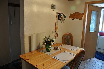 Ferienwohnung in Rüti - Esstisch