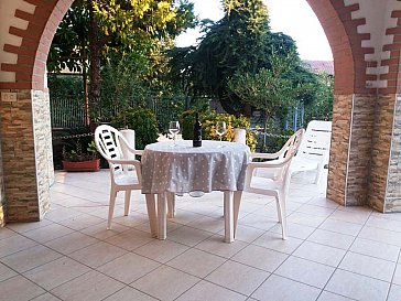 Ferienhaus in Marina di Ascea - Frühstücks-Terrasse