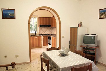 Ferienhaus in Marina di Ascea - Blick ins Wohnzimmer