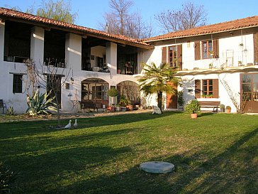 Ferienwohnung in Murazzano - Cascina la Costa im Sommer