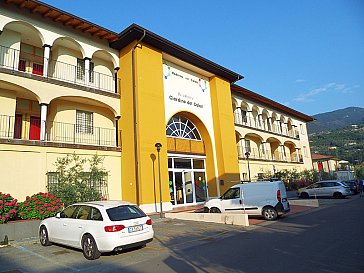 Ferienwohnung in Toscolano Maderno - Hauptgebäude Strassenseite