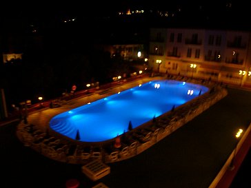 Ferienwohnung in Toscolano Maderno - Der Pool bei Nacht