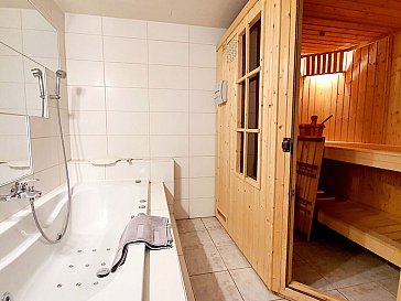 Ferienhaus in Visperterminen - Sauna und Whirlpool