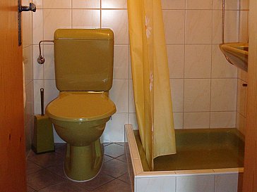 Ferienhaus in S-charl - WC mit Dusche