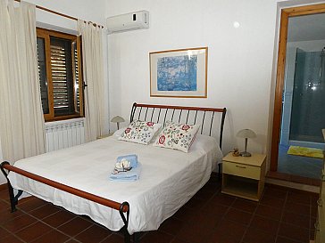 Ferienhaus in Santa Maria Navarrese - Schlafzimmer mit eigenem Bad