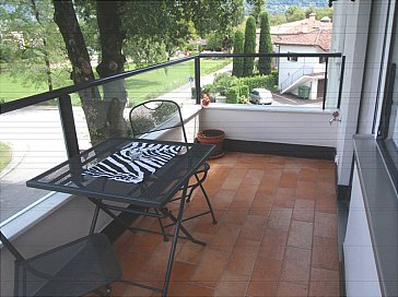 Ferienwohnung in Ascona - Terrasse klein