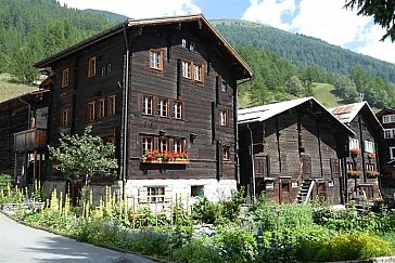 Ferienwohnung in Ulrichen - Wohnung GUXA befindet sich im mittleren Geschoss