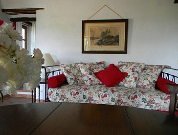 Ferienwohnung in Calamandrana - Wohnung Barolo, Wohnraum