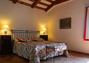 Ferienwohnung in Calamandrana - Wohnung Barolo, Schlafzimmer