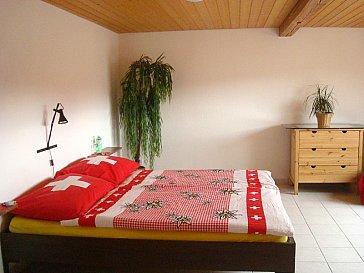 Ferienwohnung in Wangenried - Eltern Schlafzimmer Bett 1,60cm