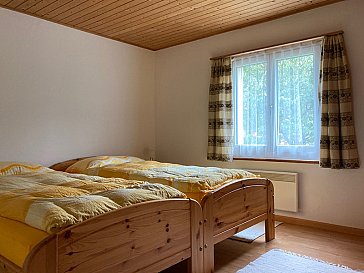 Ferienwohnung in Disentis-Mustér - Schlafzimmer 1
