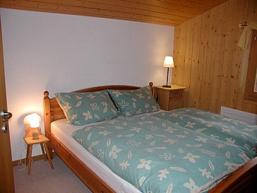Ferienwohnung in Adelboden - Schlafzimmer Eltern
