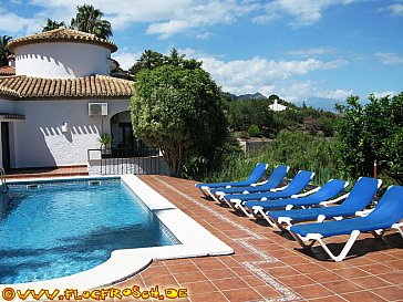 Ferienhaus in Salobreña - Privatpool mit Sonnenliegen