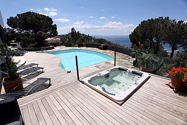 Ferienhaus in Roses - Pool mit traumhafter Aussicht