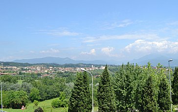 Ferienhaus in Soiano del Lago - Blick zum Golfplatz