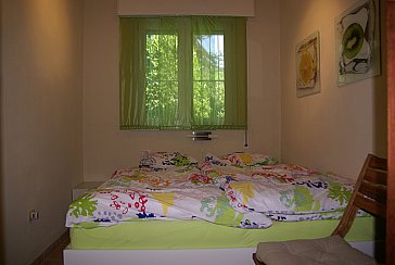 Ferienhaus in Porto Ceresio - Kl. Doppelschlafzimmer