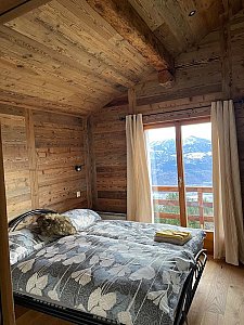 Ferienhaus in Crans Montana-Aminona - Weiteres Doppelzimmer mit Balkon