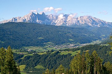 Ferienhaus in Wagrain - Aussicht auf das Dachsteinmassiv