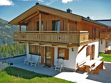 Ferienhaus in Hochkrimml - Das Chalet Zillertalarena im Sommer