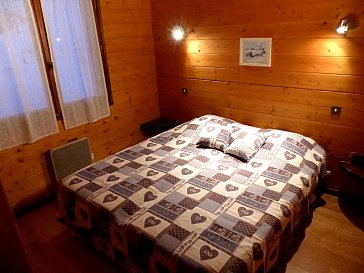 Ferienhaus in Le Grand Bornand - Blick in die Schlafzimmer