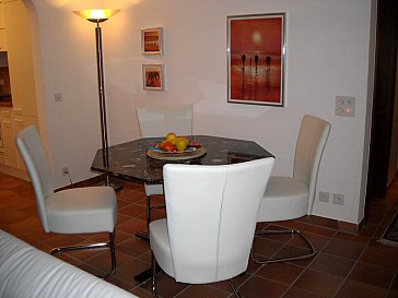 Ferienwohnung in Ascona - Esstisch