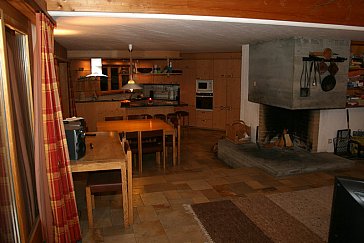 Ferienwohnung in Davos - Essbereich