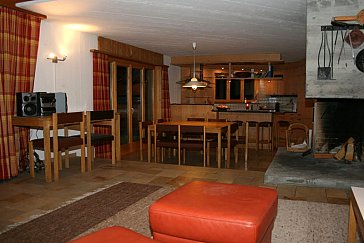 Ferienwohnung in Davos - Wohn- Essbereich