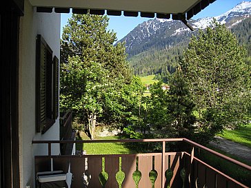 Ferienwohnung in Klosters - Sommeraussicht vom Balkon