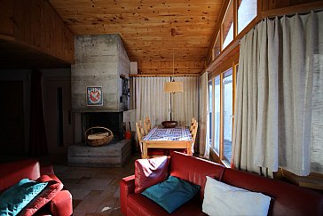 Ferienhaus in Davos - Wohnzimmer oben