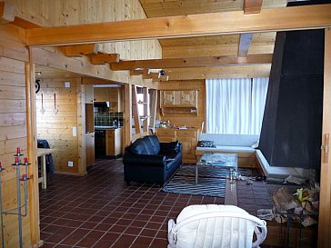 Ferienhaus in Axalp - Wohnzimmer im 1.Stock südlicher Teil