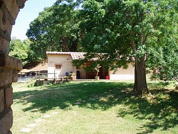 Ferienwohnung in Ravi - Garten