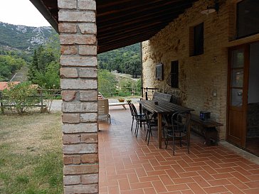 Ferienwohnung in Ravi - Terrasse