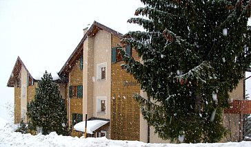 Ferienwohnung in Lumbrein - Aussenansicht Hauseingang