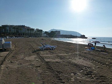 Ferienhaus in Moraira - Strand l'ampolla (leider nicht immer so leer)