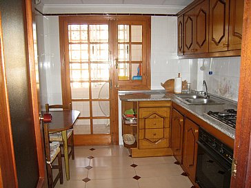 Ferienwohnung in Torrevieja - Echtholzküche mit Galeria (Abstellraum)