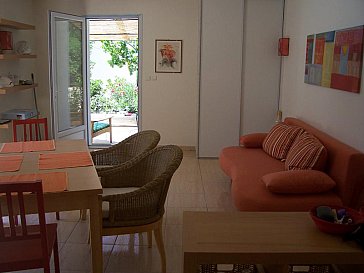 Ferienhaus in Sète - Essbereich mit Sofa