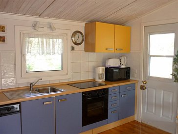 Ferienhaus in Gassin - Komplett eingerichtete Küche mit Spülmaschine