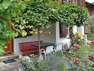 Ferienwohnung in Brienz - Gartensitzplatz