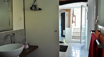 Ferienhaus in Brione sopra Minusio - Badezimmer