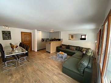 Ferienwohnung in Laax - Wohnzimmer