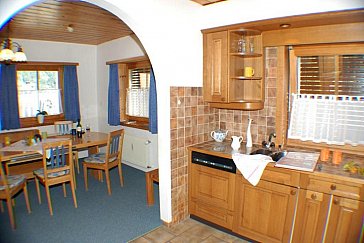 Ferienwohnung in Samnaun-Compatsch - Wohn-/Essbereich mit Küche