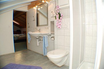 Ferienwohnung in Samnaun-Compatsch - Dusche/WC Obergeschoss
