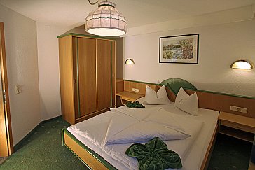 Ferienwohnung in Kappl - Schlafzimmer Jägerstolz