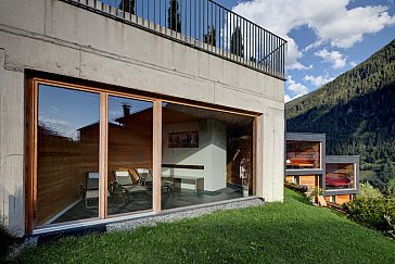 Ferienhaus in Kappl - Die Saunanlage mit Blick auf die Bergwelt