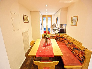 Ferienwohnung in Zermatt - Küche mit Essecke